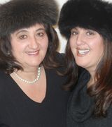 Profile picture for Lorraine and Pina DiDomenico