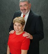 Profile picture for Deanna & Howard Rubinger