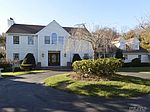 8 Miller Farms Dr, Miller Place, NY