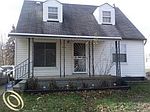 19330 Kingsville St, Harper Woods, MI