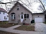 114 N Stott St, Genoa, IL