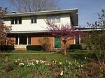 2039 Delaware Dr, Ann Arbor, MI