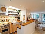 3274 P St NW, Washington, DC