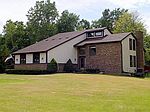 2729 Ore Valley Dr, Hartland, MI