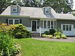 202 Whittier Ave, North Babylon, NY