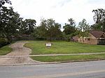 580 N Circuit Dr, Beaumont, TX