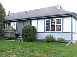 536 W Cumberland Ct, Bayside, WI
