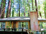 85 Oakridge Dr, Redway, CA
