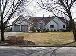 2 Wellwood Rd, Saint James, NY
