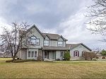 19560 Edmonton Ct, Brookfield, WI