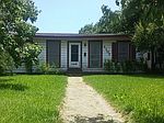 1107 W 6th St, Freeport, TX