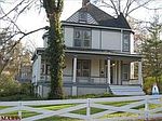 104 W Swon Ave, Webster Groves, MO