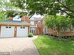 7424 Old Maple Sq, Mc Lean, VA