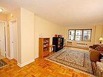 415 E 85th St APT 4D, New York, NY