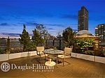 135 W 70th St, New York, NY