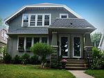 4527 N Newhall St, Milwaukee, WI