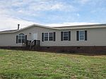 124 Pebble Creek Ln, Inman, SC
