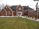 1282 Pine Spring Dr, Macedonia, OH