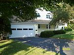 72 Croydon Rd, Norwood, MA