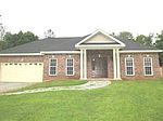 8 Maple Dr, Ellisville, MS
