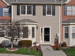 212 Hillvue Dr, Seven Fields, PA