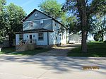 403 4th St, Henry, SD