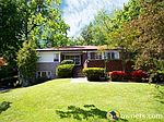 325 Kinderkamack Rd, River Edge, NJ