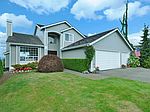 17816 W Country Club Dr, Arlington, WA