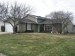 730 Country Ln N, Roselle, IL