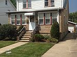 12 Raydol Ave, Secaucus, NJ