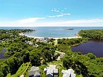 3 Blynman Cir, Manchester, MA