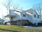 95 Murphys Dr, Groton, CT