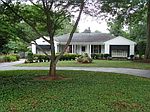 2312 Circle Dr SW, Roanoke, VA