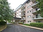 1000 S Lorraine Rd APT 404, Wheaton, IL