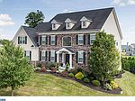308 Green Meadow Dr, Douglassville, PA