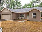 5438 Timberwyck Trl, Interlochen, MI