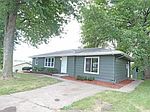 3104 E 24th St, Des Moines, IA