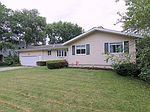 906 Menomonie Ln, Madison, WI
