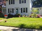 106 Ambleside Dr, Lockport, NY