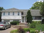 196 W Henrietta Ave, Oceanside, NY