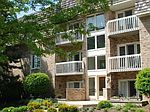 930 Rogers St APT 201, Downers Grove, IL