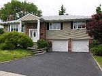 65 Lords Way, New Hyde Park, NY