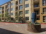 21201 Kittridge St, Woodland Hills, CA