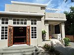 7614 Overlake Dr W, Medina, WA