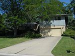9 Chatham Ln, Oak Brook, IL