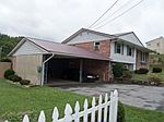 316 Hillcrest Dr, Bluefield, VA
