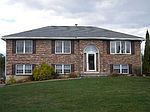 221 Mitchell G Dr, Tewksbury, MA