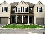 51 Renaissance Ln, Wilton, NY