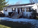 112 Pack Ln, Glen Daniels, WV