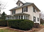 307 East St, Grinnell, IA